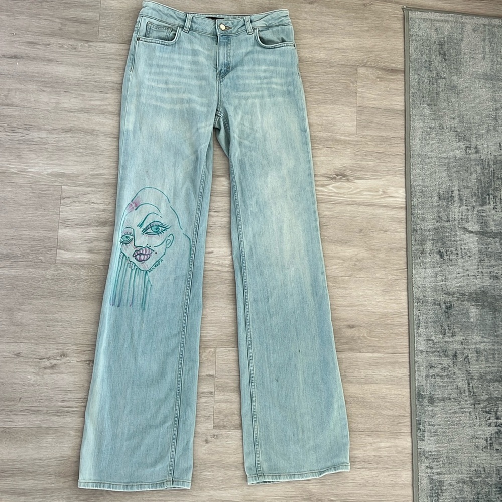 Massimo Dutti High Rise Lightwash Jeans